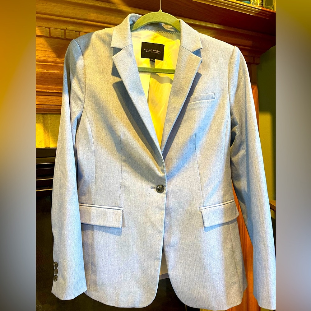 Banana Republic Blazer 💙💙